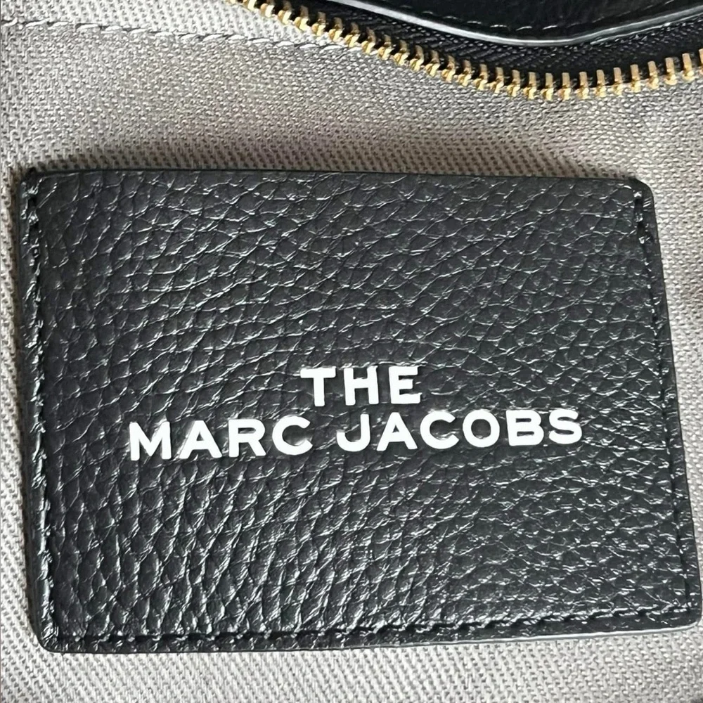 H009L01SP21 - Marc Jacobs The Leather Mini Tote Bag - Picture 12 of 16